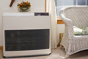 Mobile Splitgeräte sind effizienter als Klimageräte in Monoblock-Bauweise.